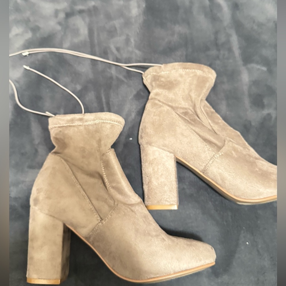 Chinese Laundry Taupe Heeled Boots